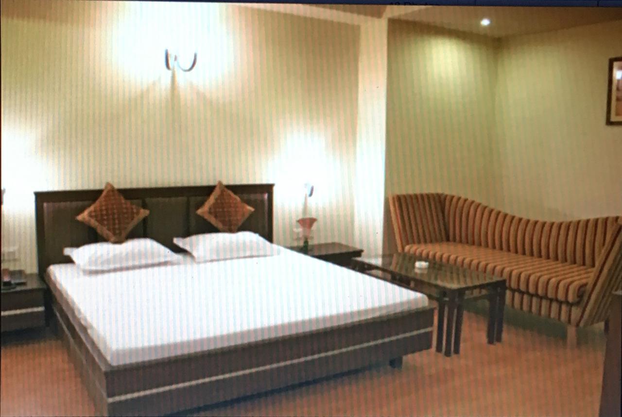Elm Tree Amritsar Hotel Exterior foto